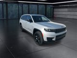 Used 2023 Jeep Grand Cherokee L Laredo image 2