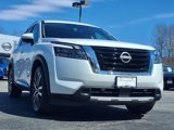New 2025 Nissan Pathfinder Platinum image 2
