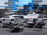New 2026 Chevrolet Equinox LT image 3