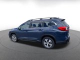 Used 2024 Subaru Ascent Premium w/ Convenience Package image 4