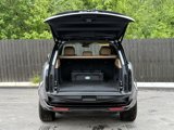 Used 2025 Land Rover Range Rover SE image 5