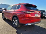 New 2025 Mitsubishi Outlander SE image 3