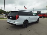 New 2025 Ford Expedition Max Platinum image 3