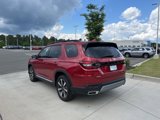 New 2025 Honda Pilot Touring image 5