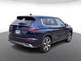 New 2025 Mitsubishi Outlander SE image 3