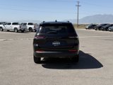 Used 2024 Jeep Grand Cherokee L Laredo image 5