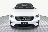 Used 2025 Volvo XC40 B5 Core image 2