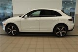 Used 2024 Porsche Macan image 2