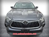 New 2025 Toyota Highlander Platinum image 2