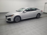 Used 2023 Nissan Altima 2.5 SV image 2