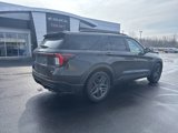 Used 2025 Ford Explorer ST image 3