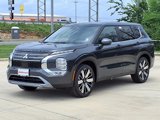 New 2025 Mitsubishi Outlander SE image 2