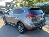 Used 2017 Nissan Rogue SV w/ SV Premium Package image 3