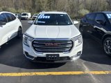 Used 2024 GMC Terrain SLT image 2