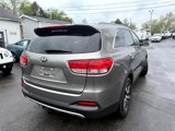 Used 2017 Kia Sorento EX image 3