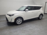 Used 2023 Kia Soul LX image 2