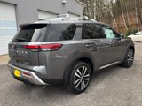 New 2025 Nissan Pathfinder Platinum image 4