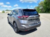 Used 2024 Nissan Rogue SV w/ SV Premium Package image 3
