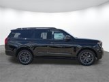 New 2025 Ford Expedition Platinum image 3