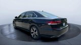 Used 2021 Volkswagen Passat 2.0T SE image 3