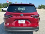 Used 2025 Toyota Sienna XLE image 4