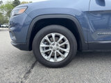 Used 2019 Jeep Cherokee Latitude w/ Cold Weather Group image 4