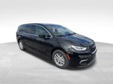 New 2025 Chrysler Pacifica Select image 3