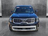 Used 2024 Kia Telluride SX Prestige w/ Towing Package image 2