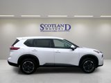 Used 2024 Nissan Rogue SV image 5