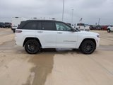 New 2025 Jeep Grand Cherokee Summit image 2