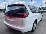 New 2026 Chrysler Pacifica Select image 5