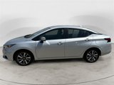 Used 2022 Nissan Versa SV image 2