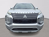 New 2025 Mitsubishi Outlander SE image 2