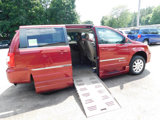 Used 2013 Chrysler Town & Country Touring image 3