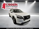 New 2025 Nissan Pathfinder SL image 3
