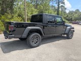 New 2025 Jeep Gladiator Sport image 3