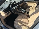 Certified 2025 Porsche Macan image 4