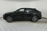 New 2025 Porsche Cayenne Coupe image 2
