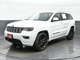 Used 2021 Jeep Grand Cherokee Laredo X image 2