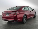 New 2025 Lexus ES 300h w/ Premium Package image 3