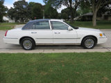 Used 2000 Lincoln Town Car Signature image 6