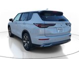 New 2025 Mitsubishi Outlander SE image 5