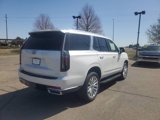 Used 2022 Cadillac Escalade Luxury image 3