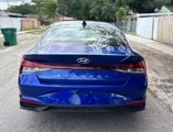 Used 2021 Hyundai Elantra SE image 5