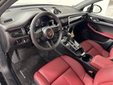 Used 2025 Porsche Macan image 4