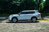 New 2025 Mitsubishi Outlander ES image 4