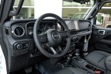 Used 2025 Jeep Gladiator Sport image 3