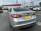 Used 2016 Ford Fusion SE image 5