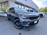 New 2025 Jeep Grand Cherokee Altitude image 3