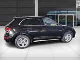 Used 2024 Audi Q5 e Premium w/ Convenience Package image 5